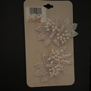 Vintage 80s 1980s white Pearl Floral Shoe Clips iridescent sparkly sequins shiny